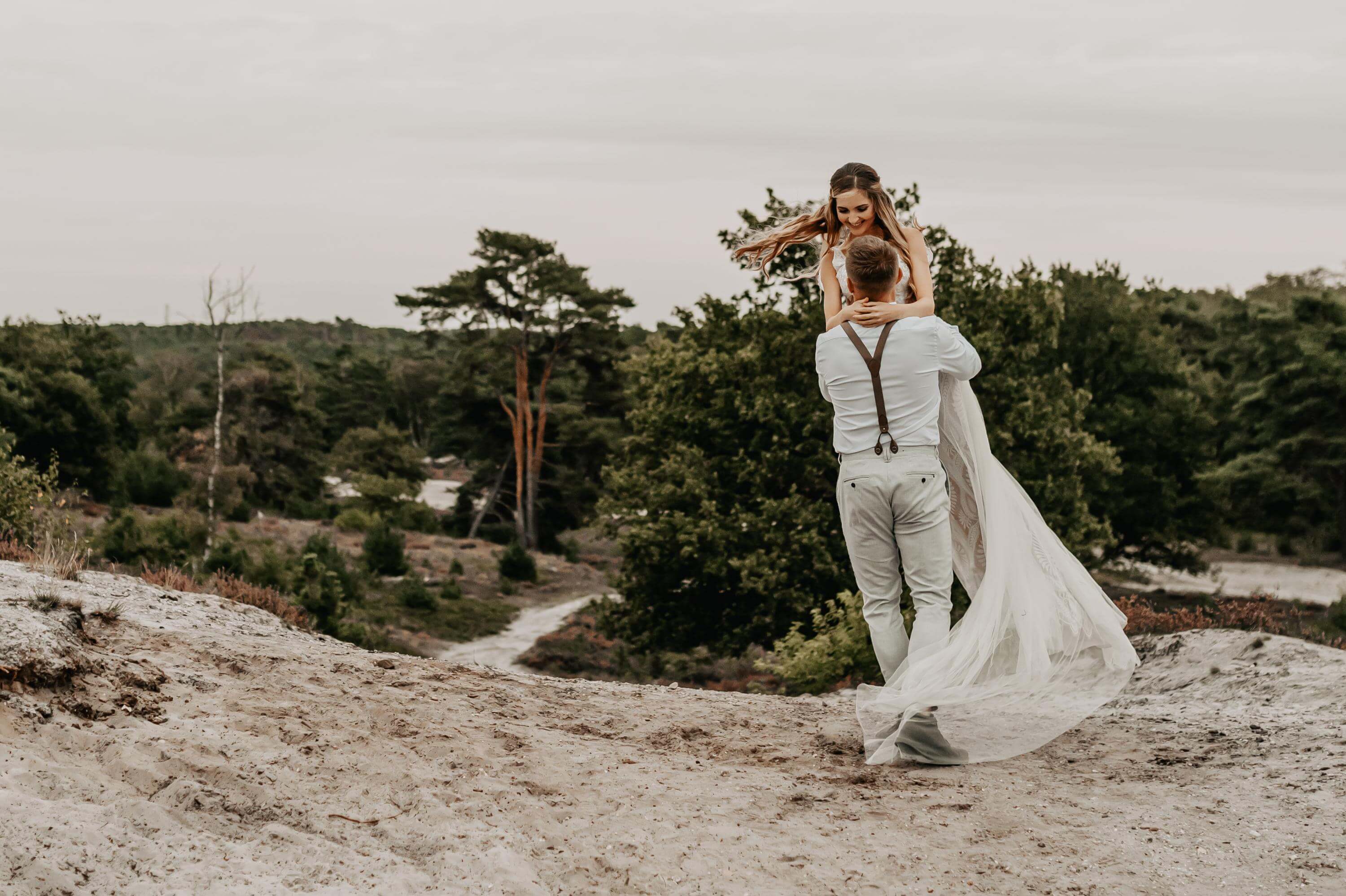 Photo with details of Hochzeit Paarshooting Heide and Boho of category Hochzeit
